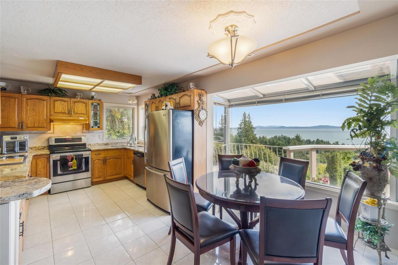 5200 Polson Terrace, Saanich, Saanich, V8Y 2C6, Canada, 5 Bedrooms Bedrooms, ,4 BathroomsBathrooms,Residential,For Sale,5200 Polson Terrace,1036849