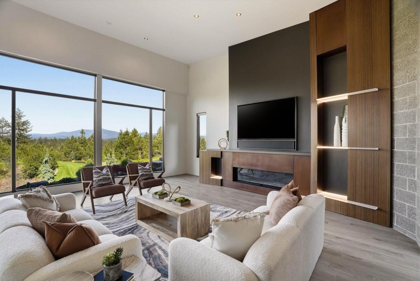 The Canyon House is a private world unto itself. Forty-six acres of Pa – image 9