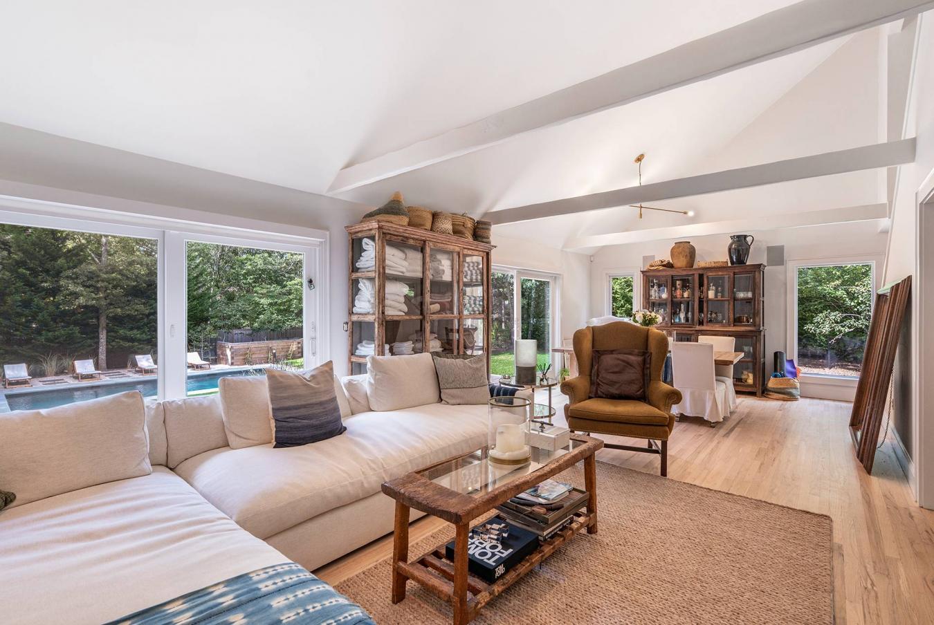 34 Harbor Boulevard, Springs, NY, 11937, United States, 3 Bedrooms Bedrooms, ,2 BathroomsBathrooms,Residential,For Sale,34 Harbor Boulevard,228369