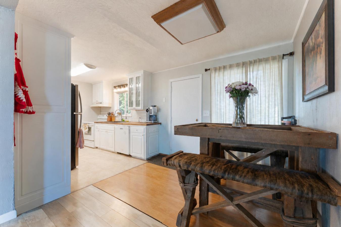 Beautiful Aumsville home with two lots totaling .072 acres. Home has a – image 7