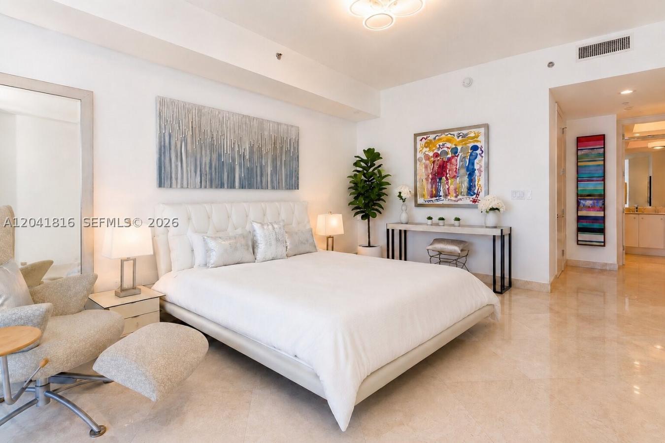 Rarely available: a fabulous modern fresh oceanfront 2-bed, 2.5-bath a – image 7