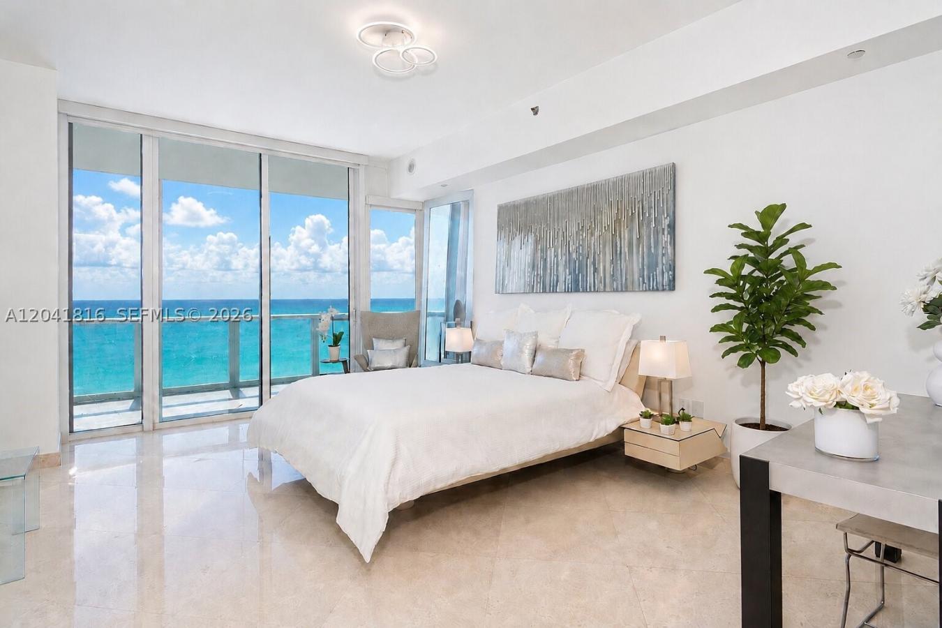Rarely available: a fabulous modern fresh oceanfront 2-bed, 2.5-bath a – image 6
