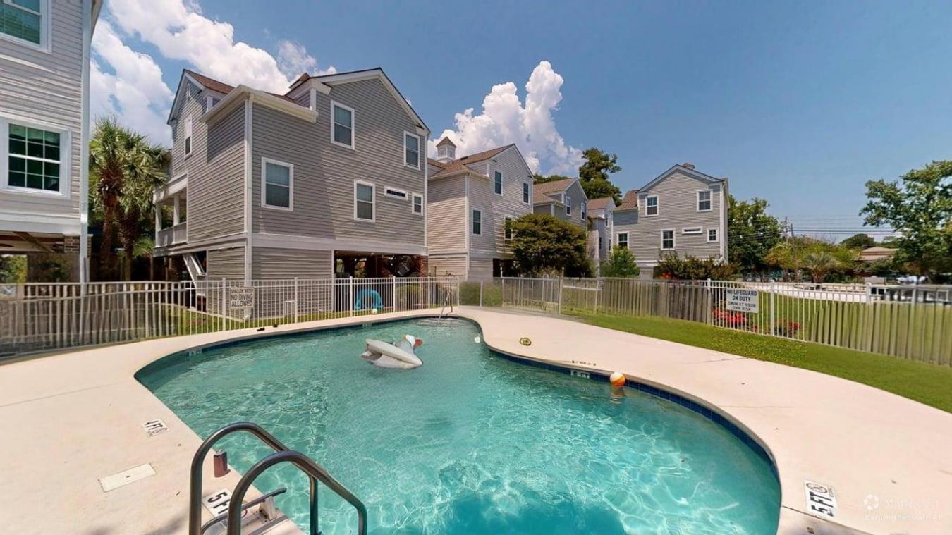 420 3rd Avenue S, Surfside Beach, Horry, 29575, United States, 4 Bedrooms Bedrooms, ,3 BathroomsBathrooms,Residential,For Sale,420 3rd Avenue S,2615391