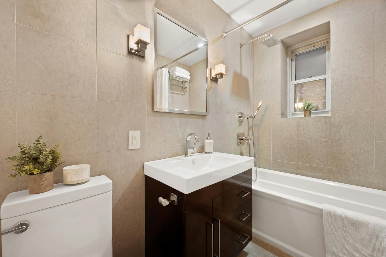 135 EAST 39TH STREET, Kips Bay, NY, 10016, United States, 3 Bedrooms Bedrooms, ,2 BathroomsBathrooms,Residential,For Sale,135 EAST 39TH STREET,228447