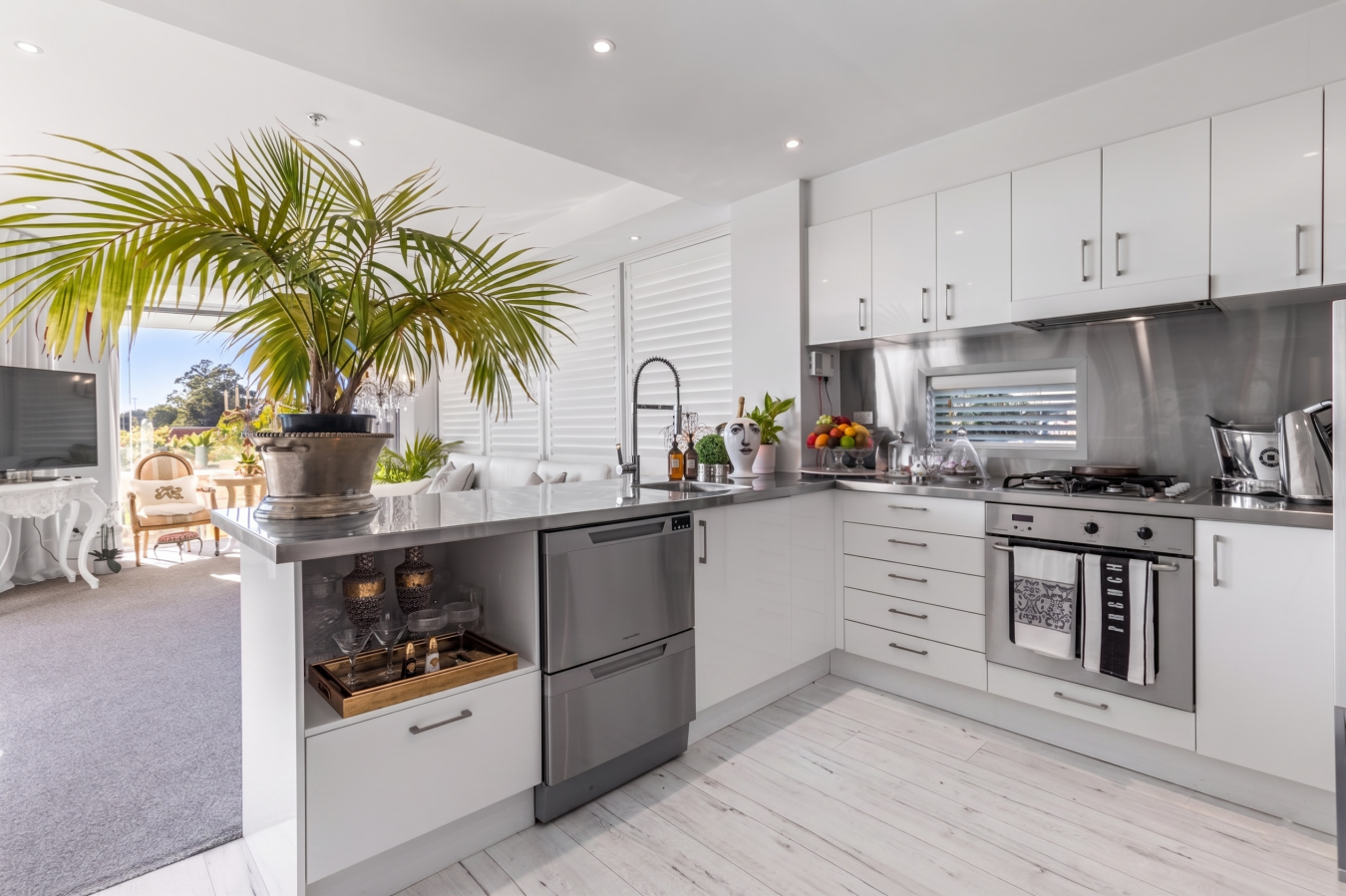 305/88 The Strand, Auckland, 1010, New Zealand, 2 Bedrooms Bedrooms, ,2 BathroomsBathrooms,Residential,For Sale,305/88 The Strand,228476