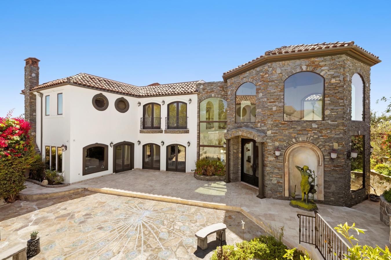 Perched at the end of the street with no neighboring homes, this 10,00 – image 12