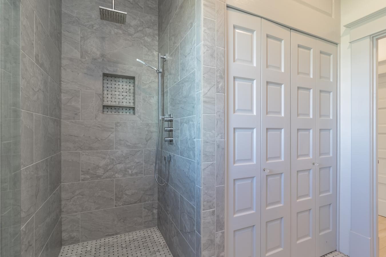 This is your opportunity to own a fully restored historic estate in on – image 18