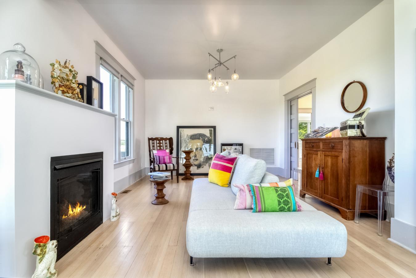 This is your opportunity to own a fully restored historic estate in on – image 7