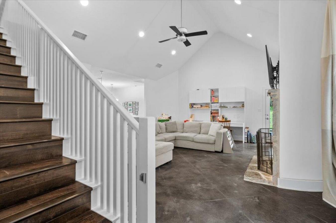 10304 Twin Lake Cir, Dripping Springs, Travis, 78620, United States, 3 Bedrooms Bedrooms, ,2 BathroomsBathrooms,Residential,For Sale,10304 Twin Lake Cir,1660779