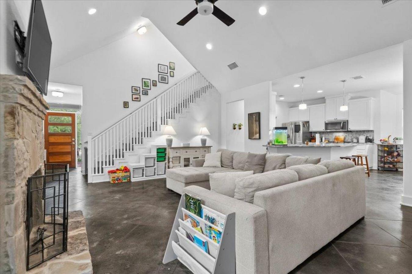 10304 Twin Lake Cir, Dripping Springs, Travis, 78620, United States, 3 Bedrooms Bedrooms, ,2 BathroomsBathrooms,Residential,For Sale,10304 Twin Lake Cir,1660779
