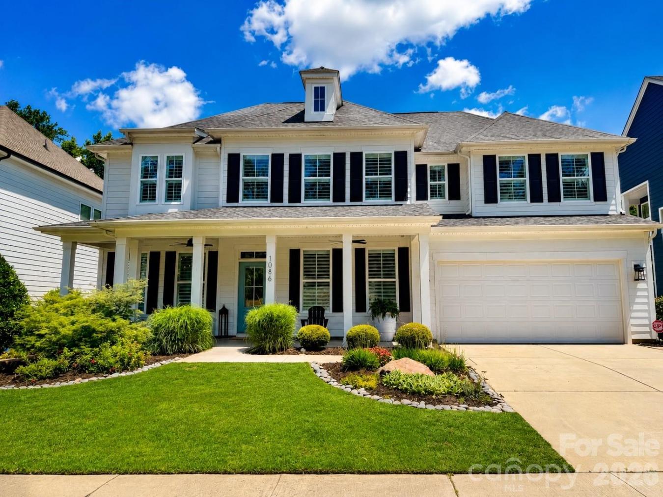 Welcome to 1086 Weir Court, a beautifully upgraded home in Fort Mill, – image 1
