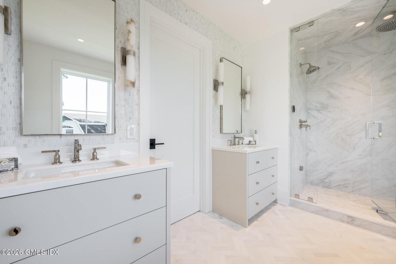 Experience unparalleled luxury in this brand-new, just-completed maste – image 19