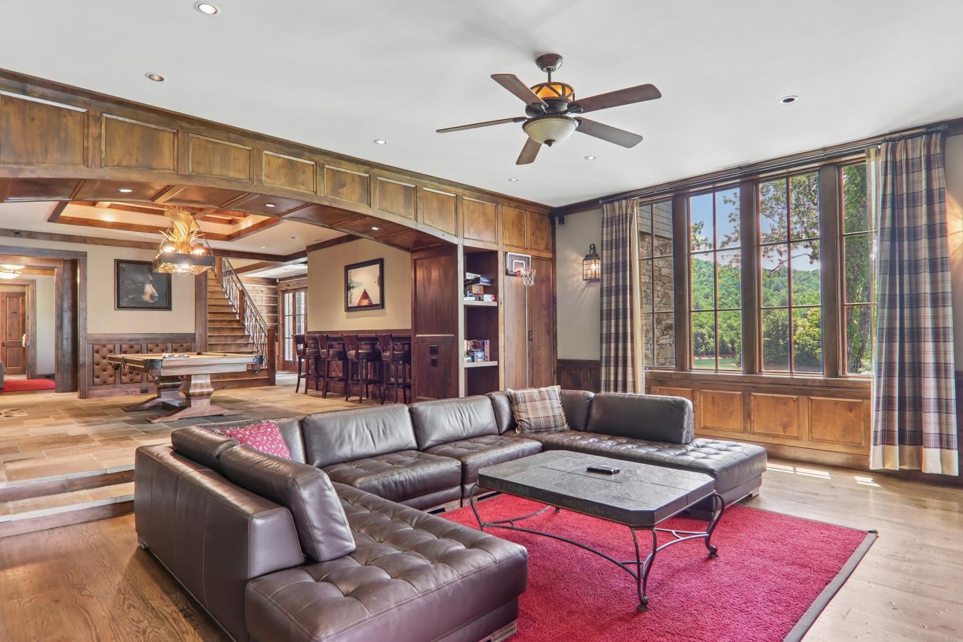 A rare lakefront legacy estate set within the prestigious wilderness c – image 12