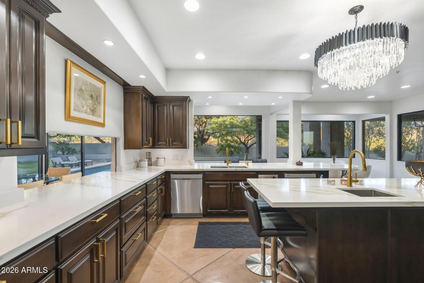 Tucked behind a private drive at the end of a quiet North Scottsdale c – image 14