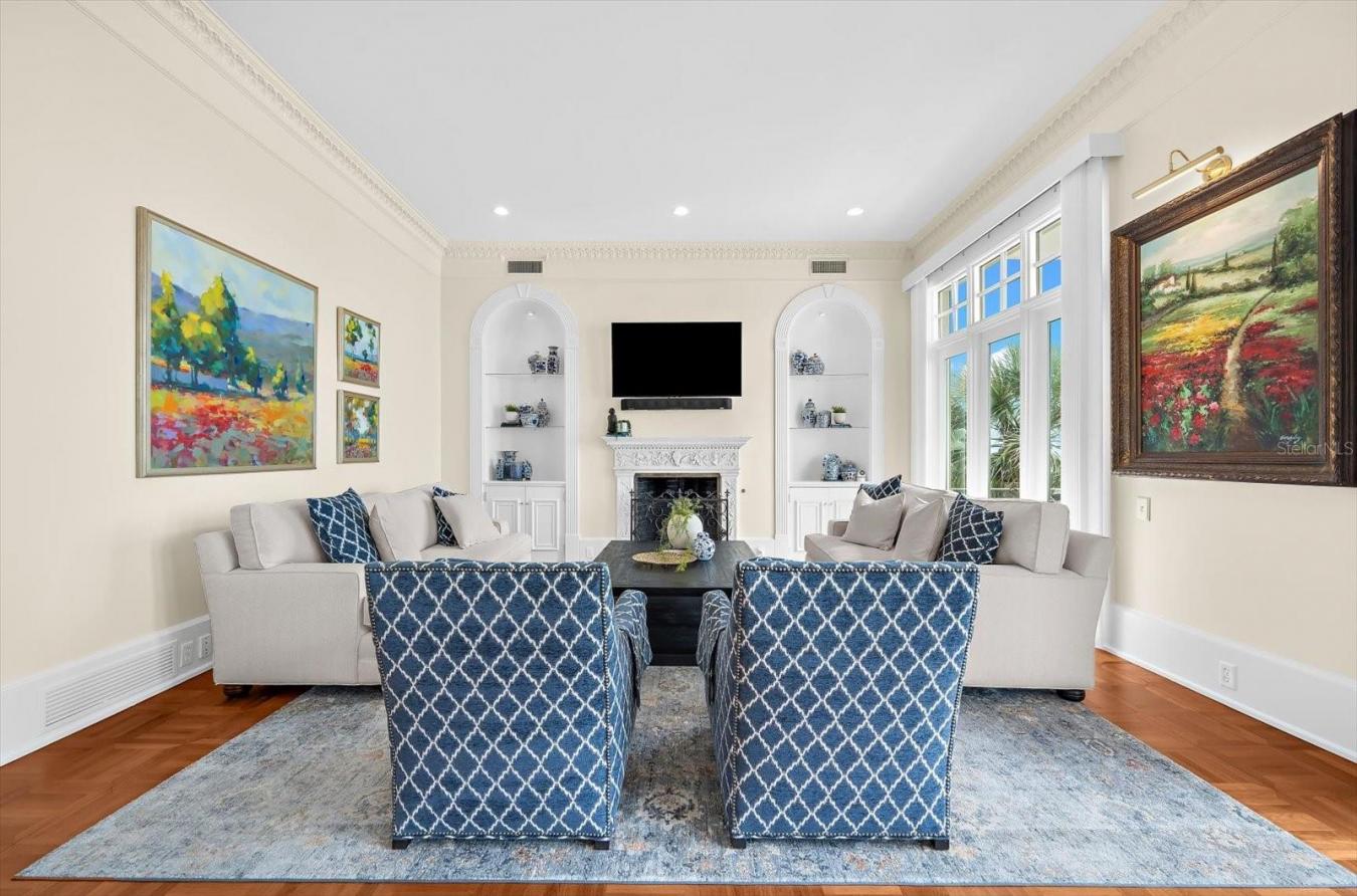 A rare offering along the iconic shores of Clearwater Beach, this exce – image 6