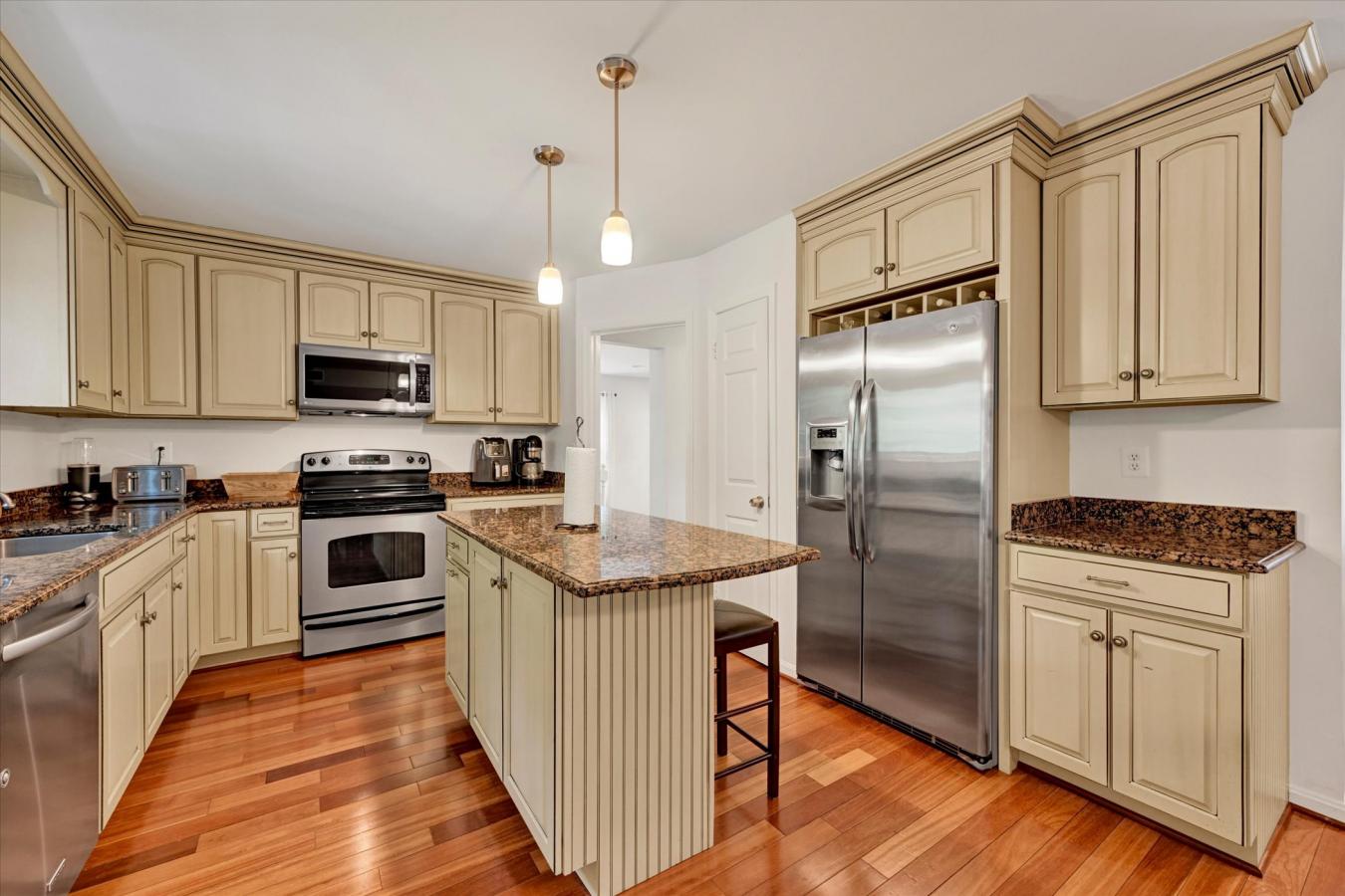 34 Dulaney Hills Court, Cockeysville, Baltimore, 21030, United States, 5 Bedrooms Bedrooms, ,3 BathroomsBathrooms,Residential,For Sale,34 Dulaney Hills Court,MDBC2164628