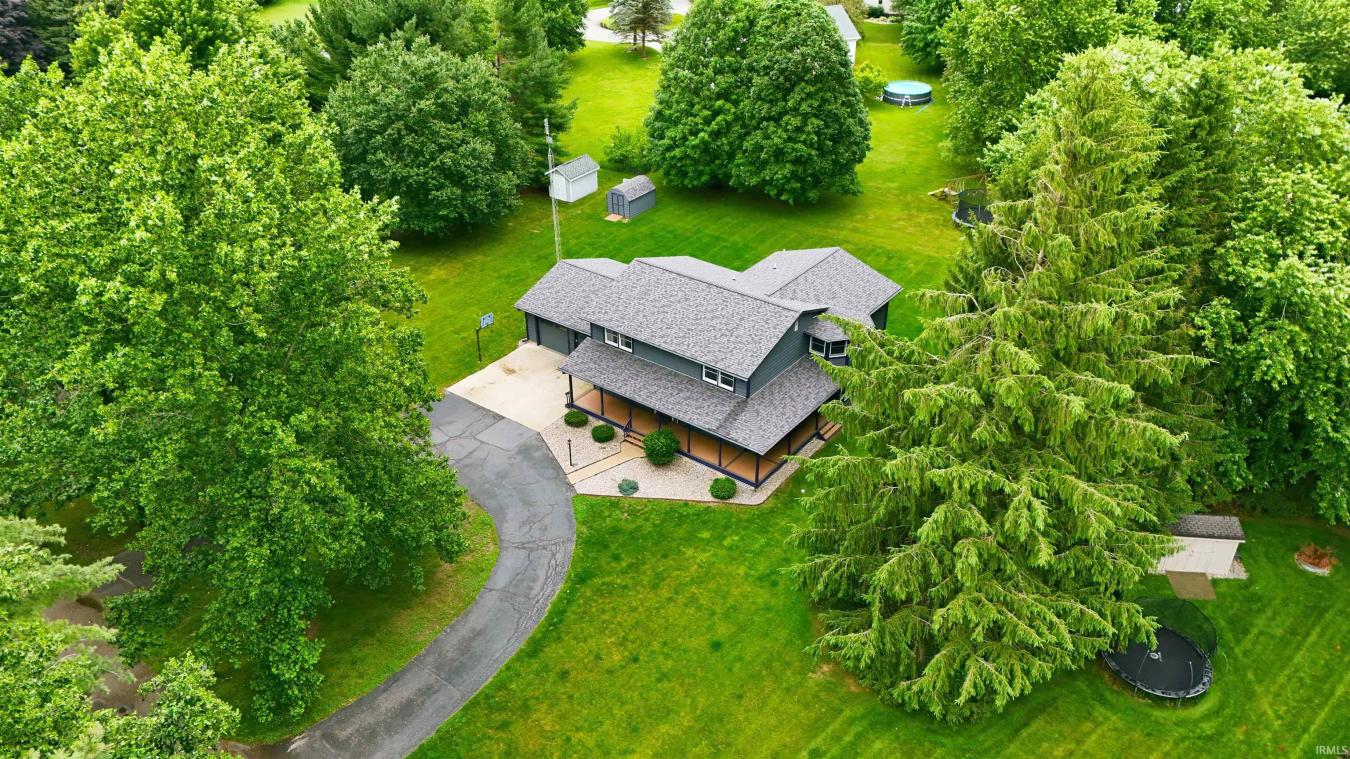 Welcome to this spacious 4,123 sq. ft. home situated on a 0.5-acre lot – image 2