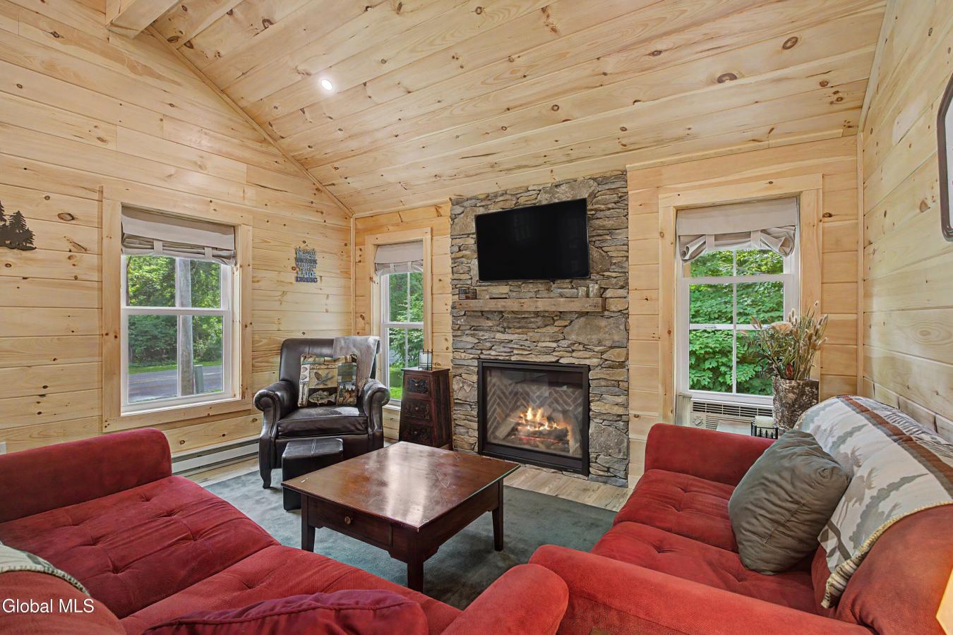 Completely reimagined, this exceptional cottage offers the perfect ble – image 17