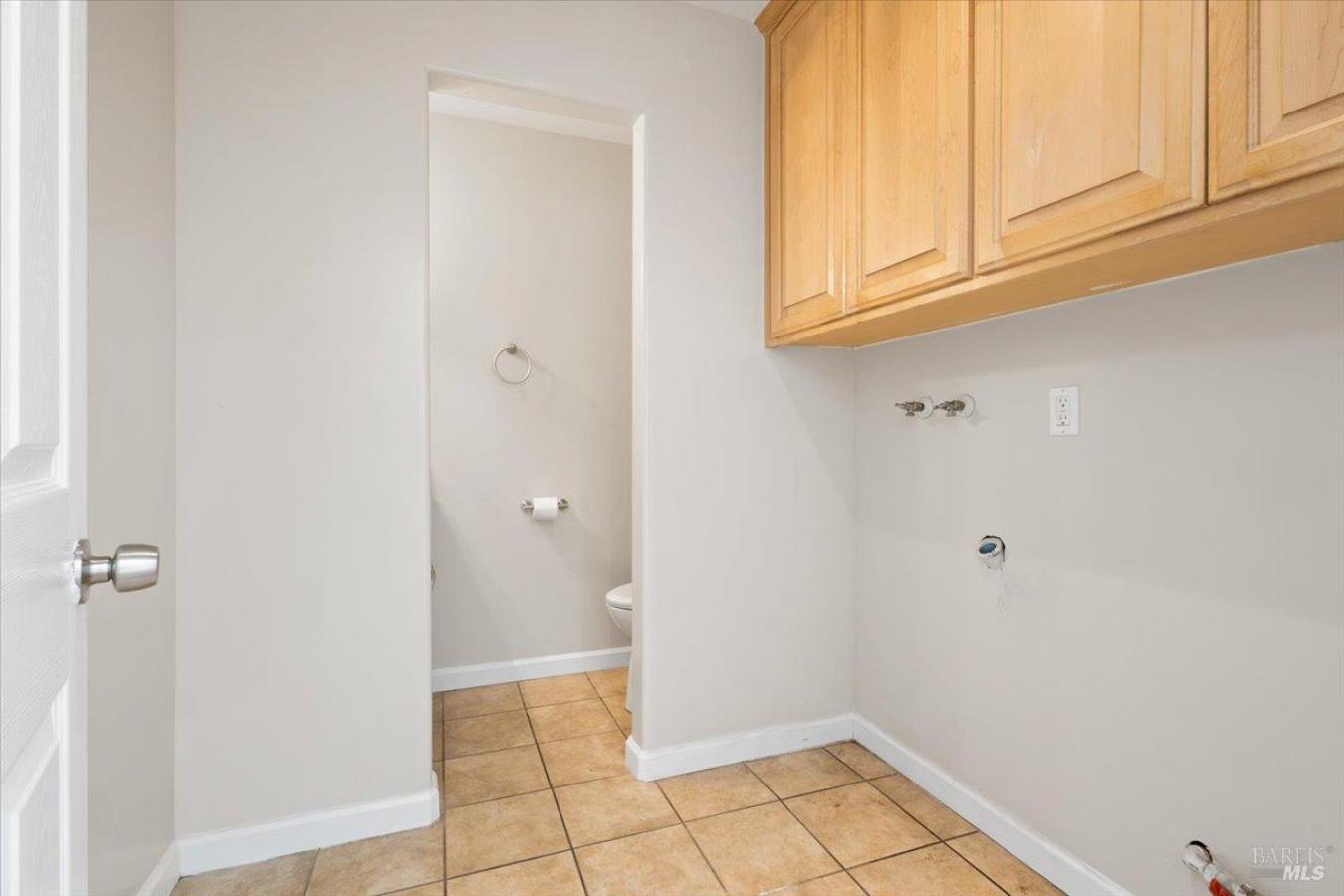 One of the best values in Rincon Valley, this end-unit townhome offers – image 13