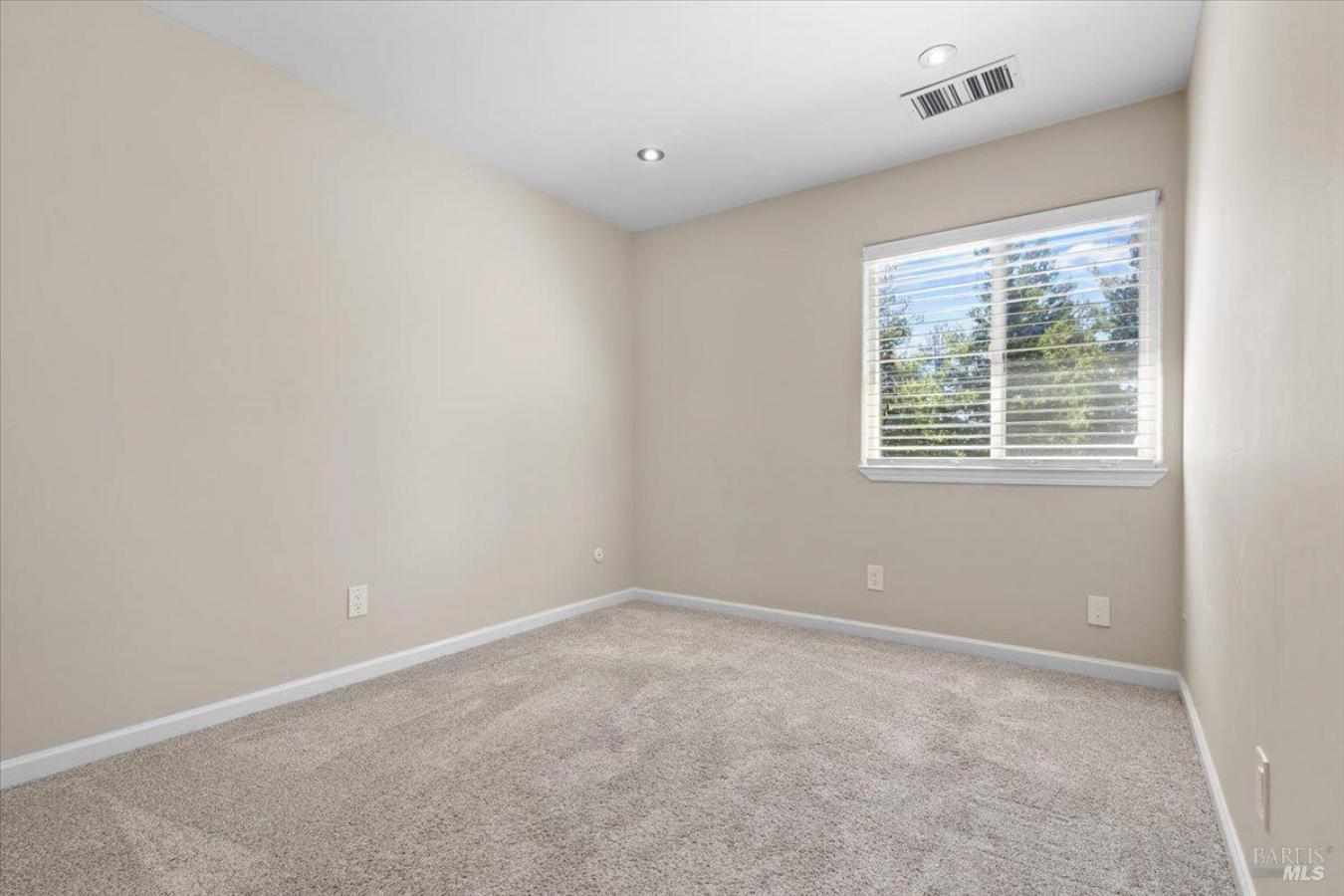 One of the best values in Rincon Valley, this end-unit townhome offers – image 18