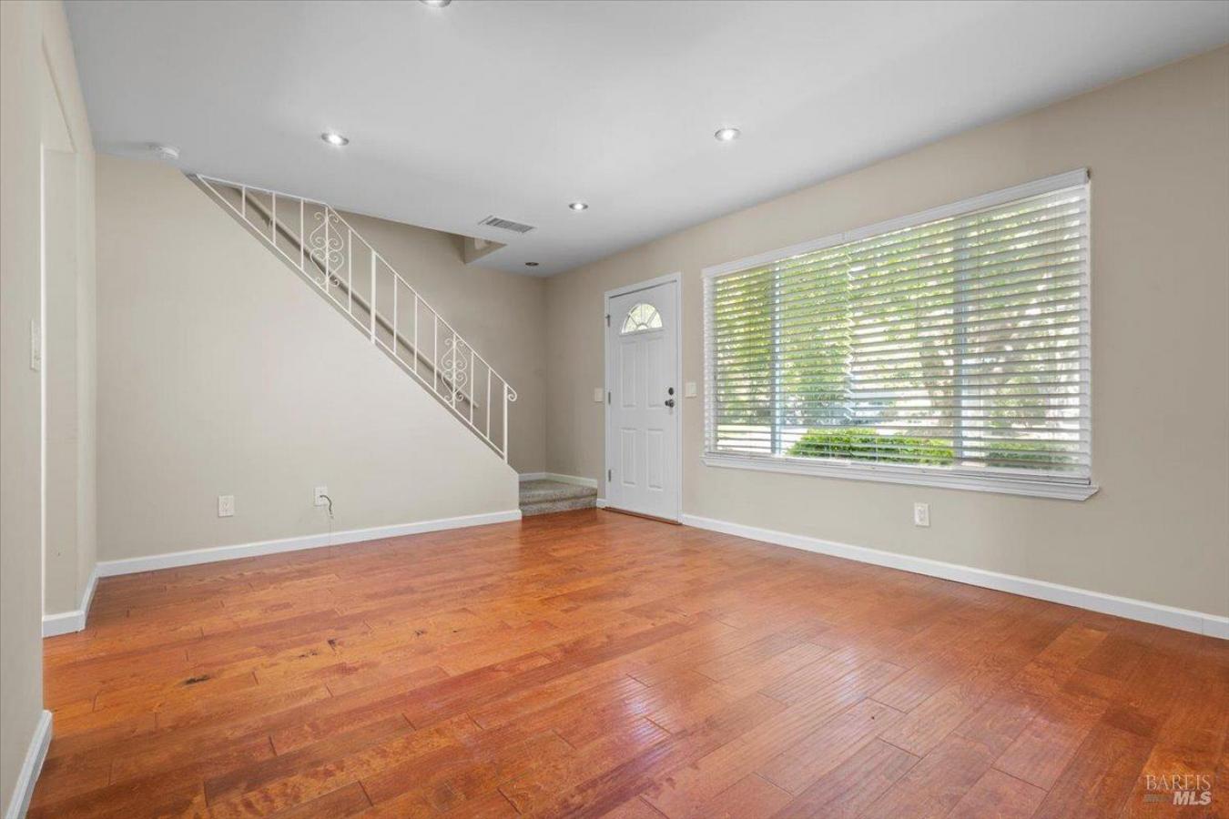 One of the best values in Rincon Valley, this end-unit townhome offers – image 7