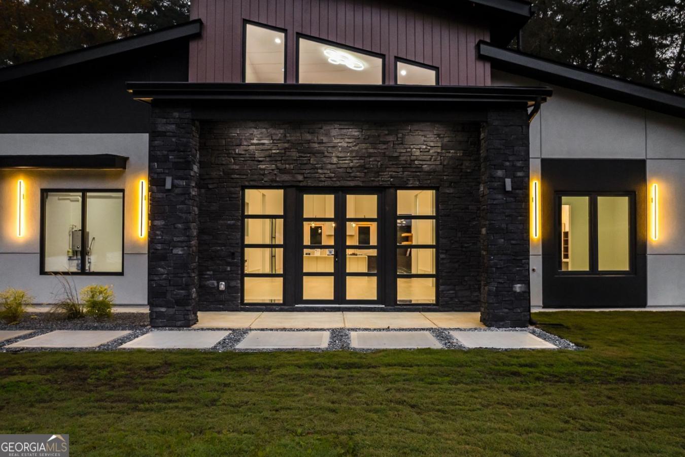 Luxury isnt defined by what you see. Its defined by how a home is buil – image 5