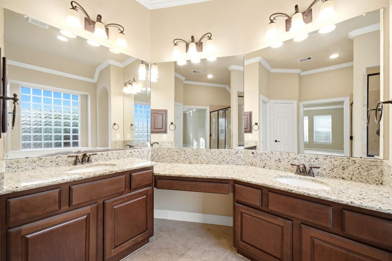 Nestled in the highly sought-after Auburn Lakes Retreat, this stunning – image 13