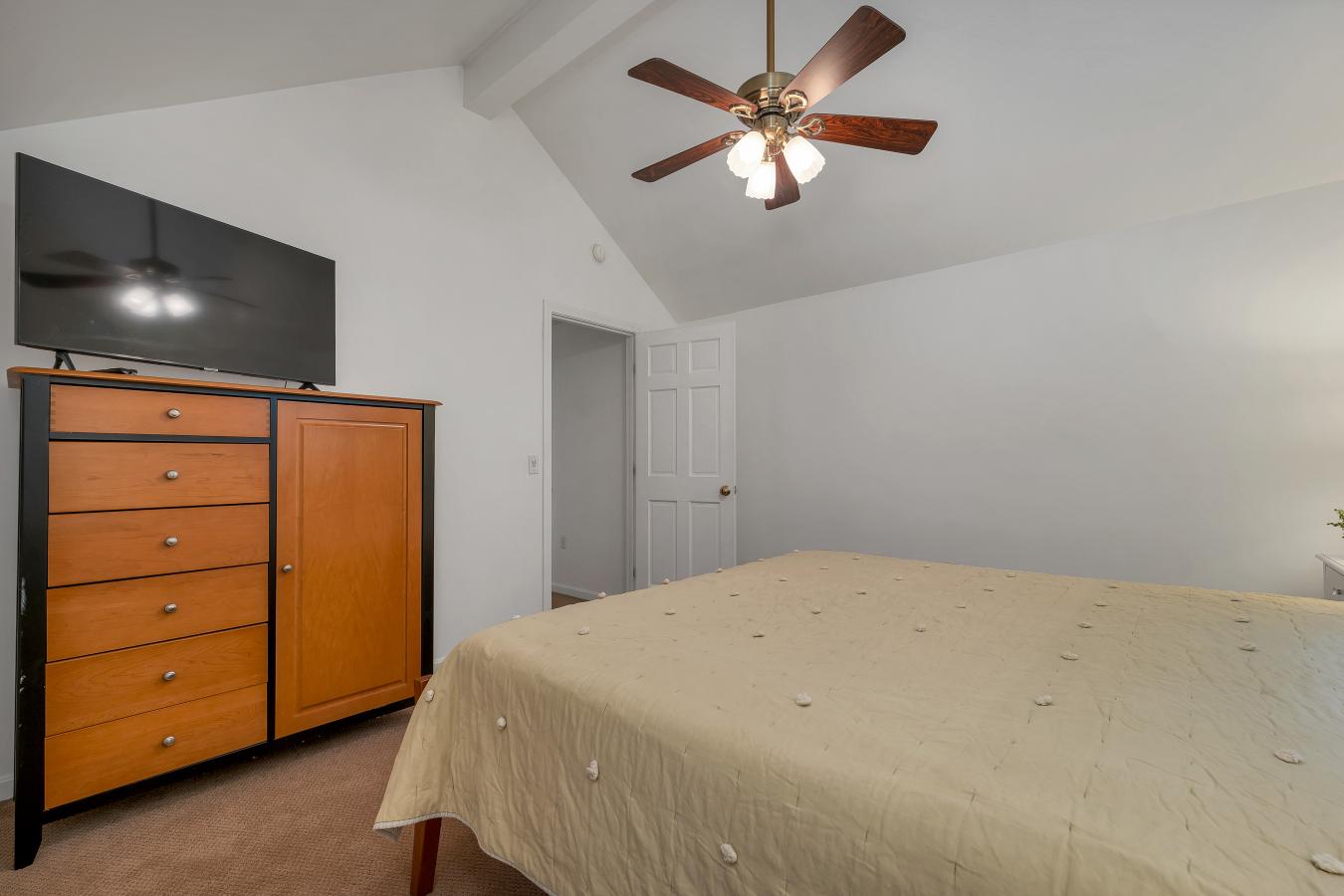 Tucked away in a quiet neighborhood just minutes from the crystal-clea – image 19