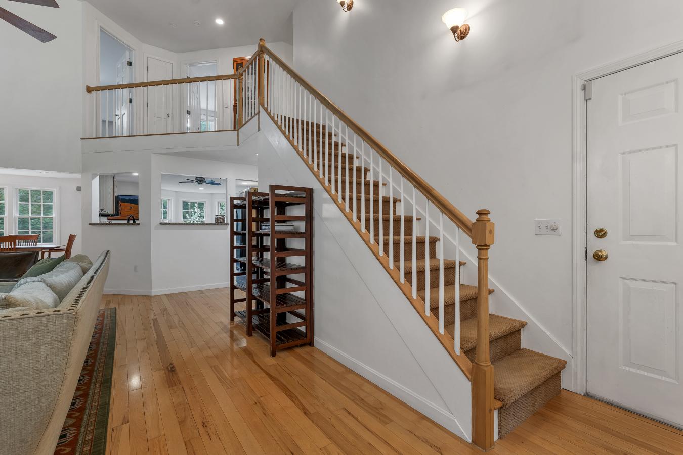 Tucked away in a quiet neighborhood just minutes from the crystal-clea – image 7