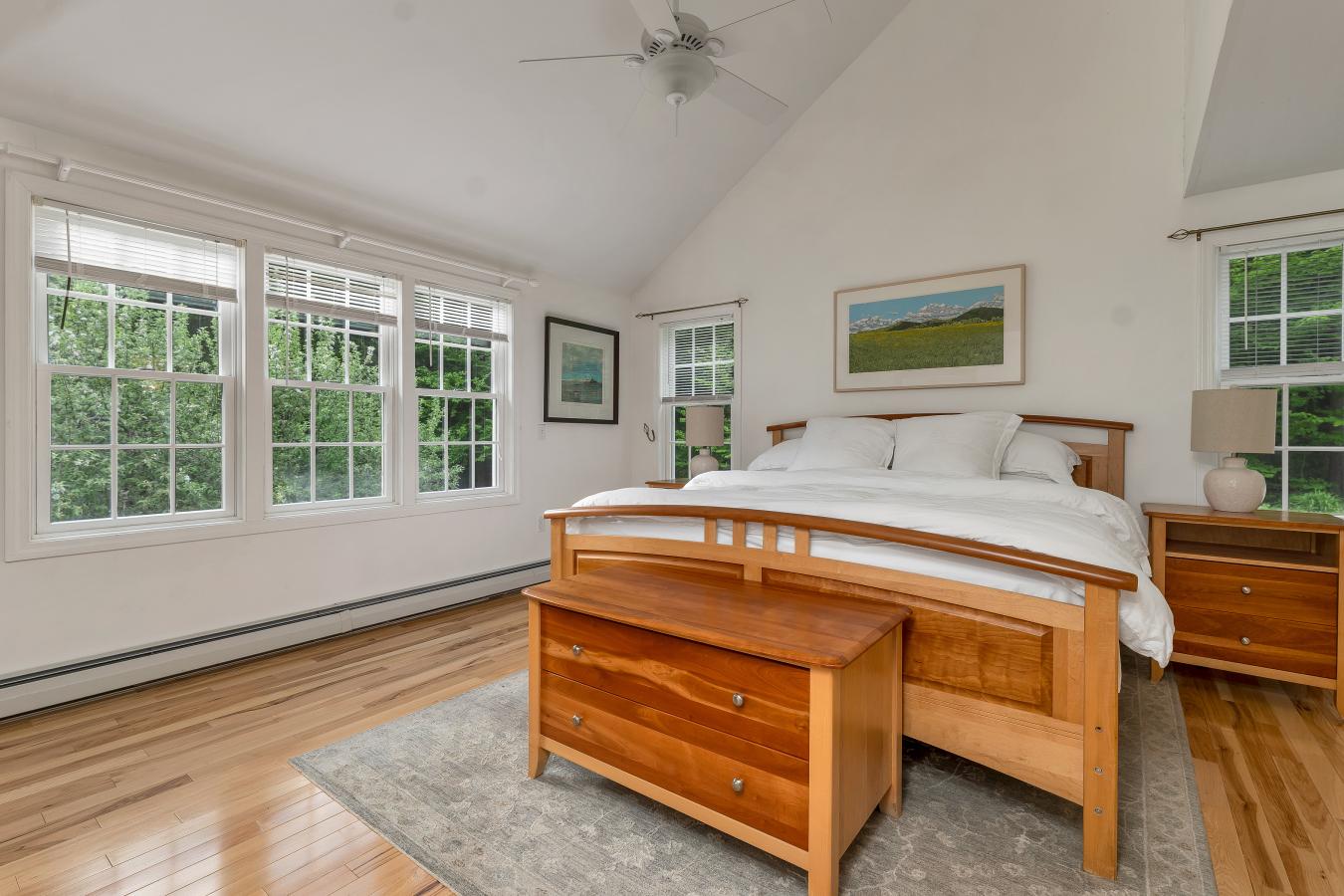 Tucked away in a quiet neighborhood just minutes from the crystal-clea – image 15
