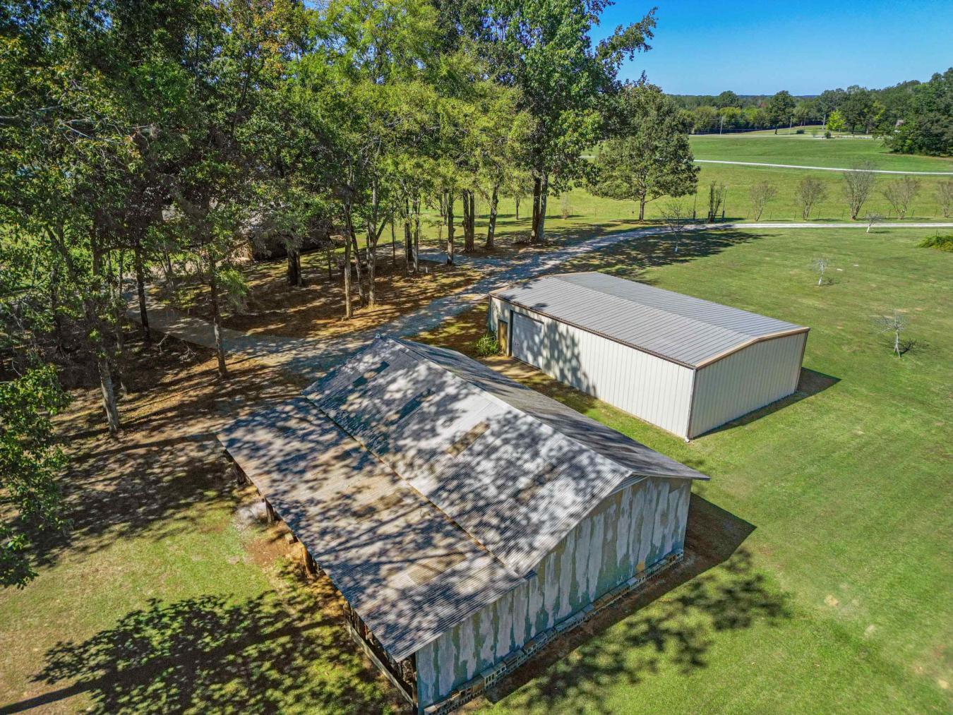 Discover an extraordinary opportunity to own a private countryside est – image 4