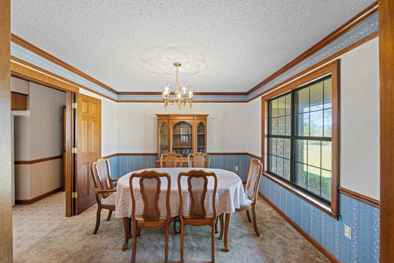 Discover an extraordinary opportunity to own a private countryside est – image 9