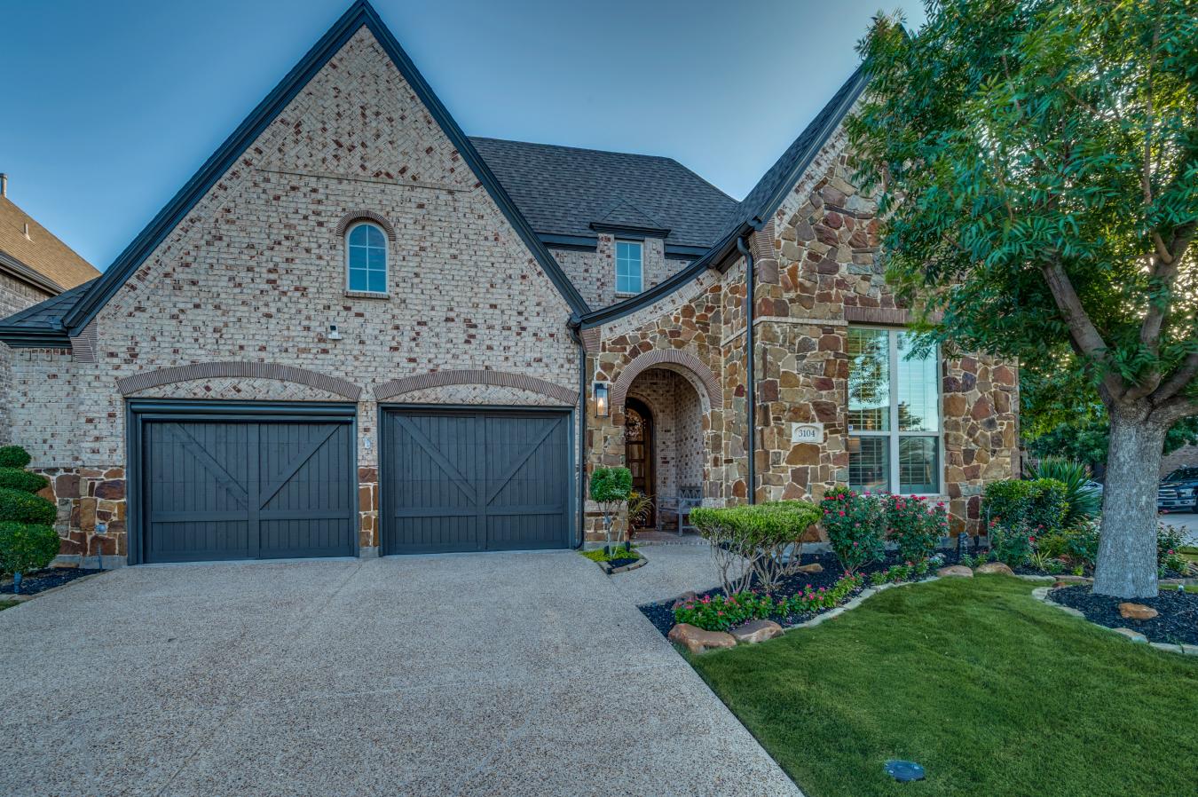 Welcome to 3104 Stonefield, where luxury living meets an unmatched lif – image 3