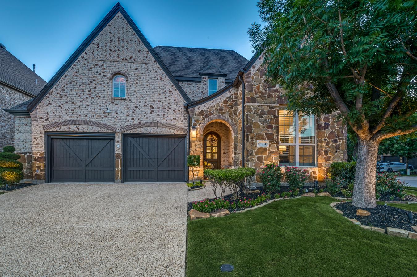 Welcome to 3104 Stonefield, where luxury living meets an unmatched lif – image 4