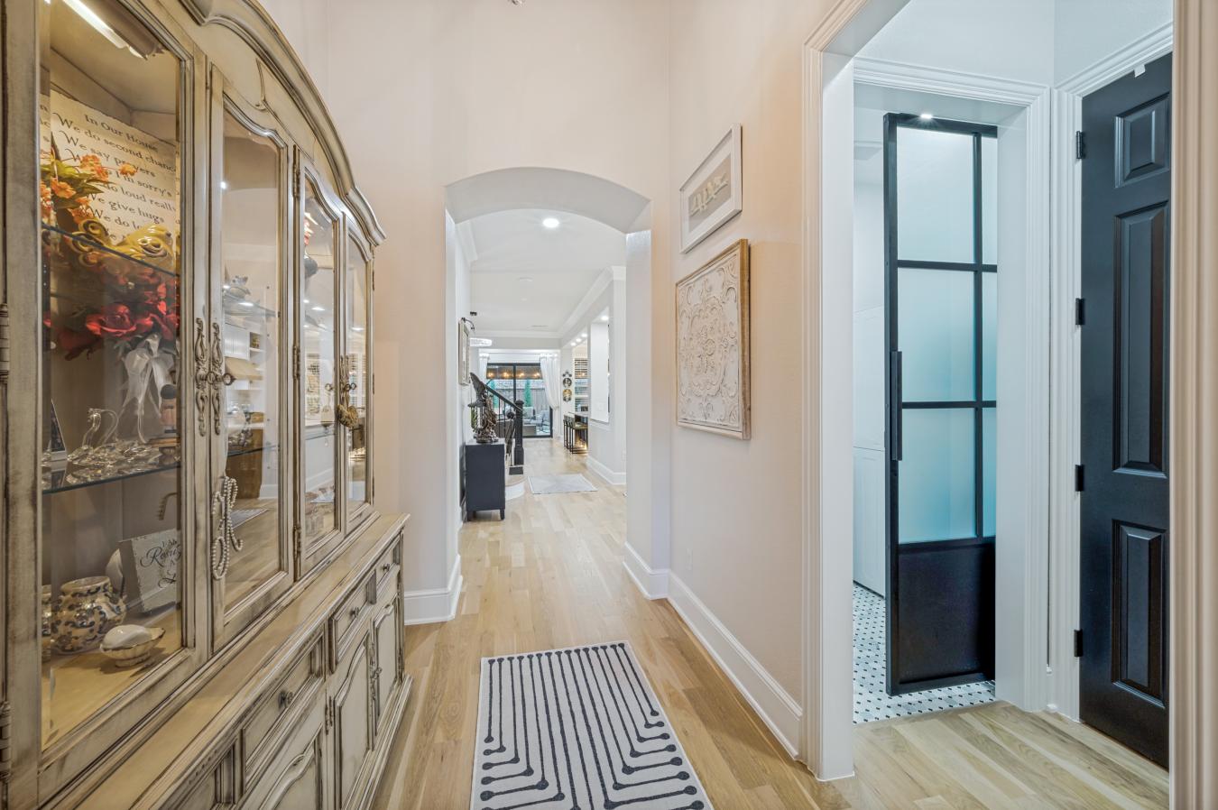 Welcome to 3104 Stonefield, where luxury living meets an unmatched lif – image 7
