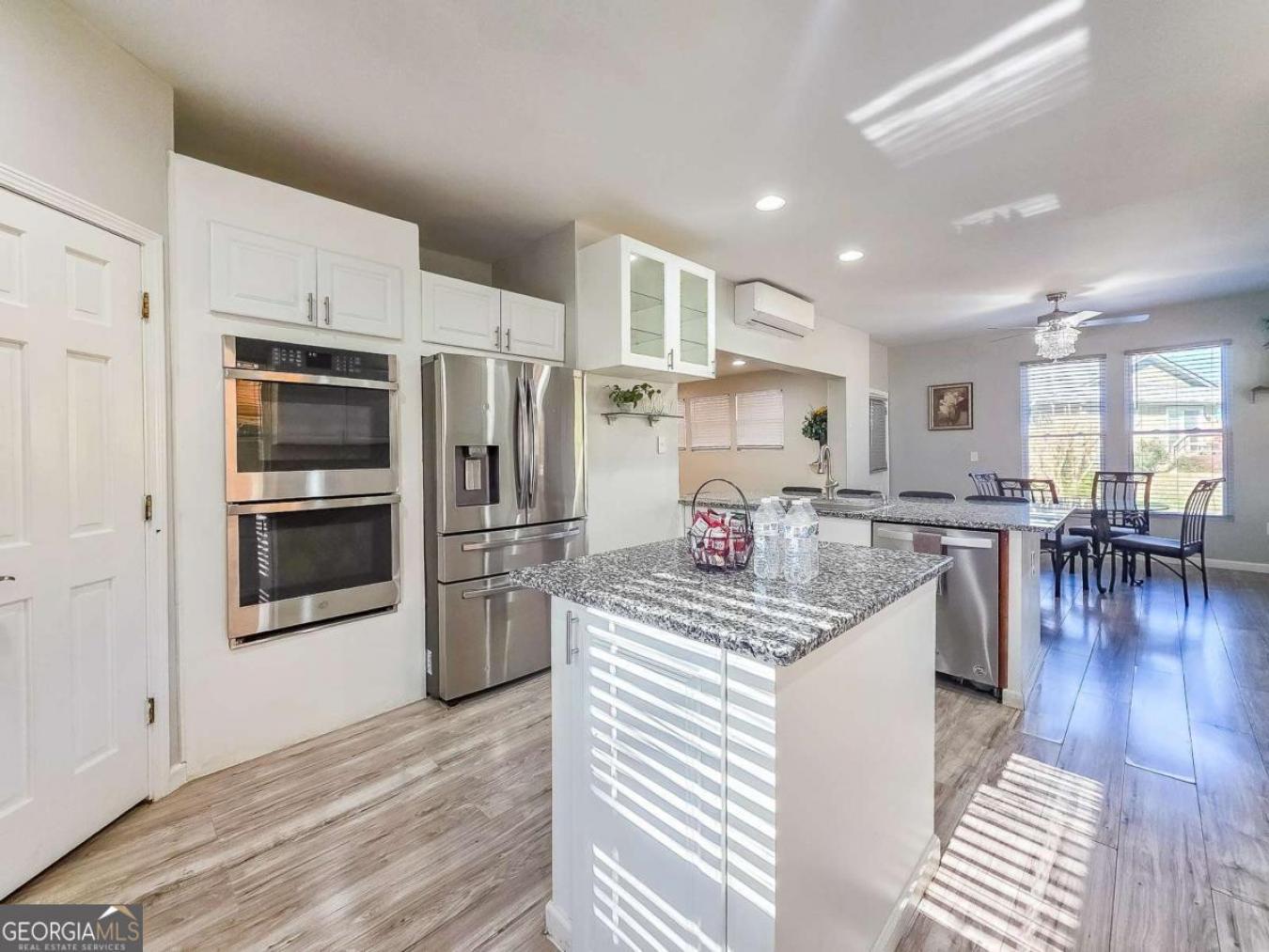 Stunning Renovated Move-In Home in the Highly Sought-After Brookwood S – image 18
