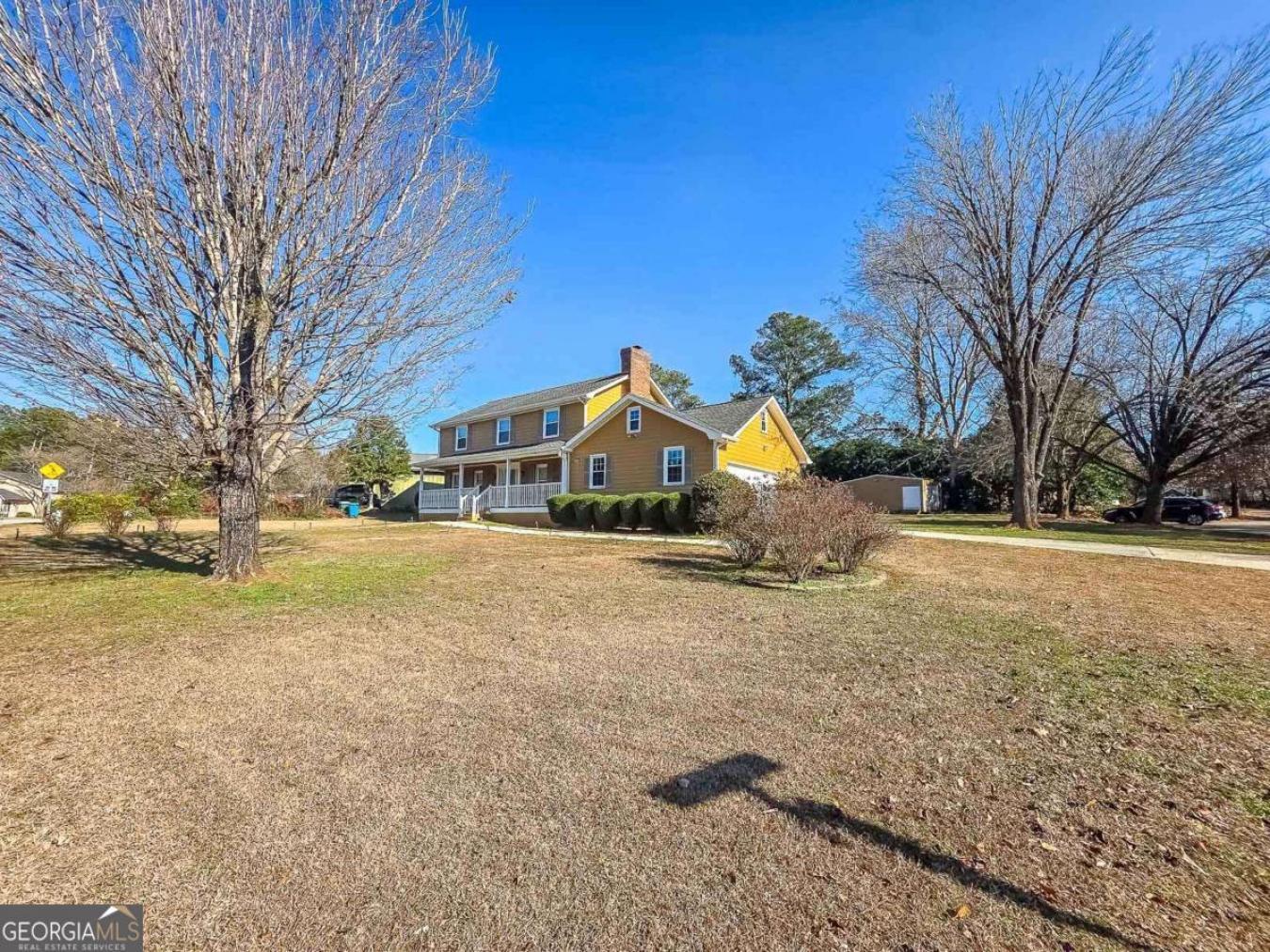 Stunning Renovated Move-In Home in the Highly Sought-After Brookwood S – image 4