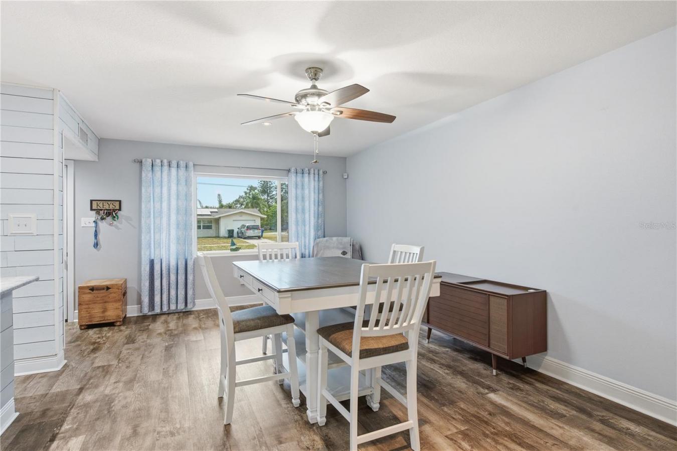 Welcome to 1144 Woodbrook Drive, a beautifully renovated 3-bedroom, 2- – image 7