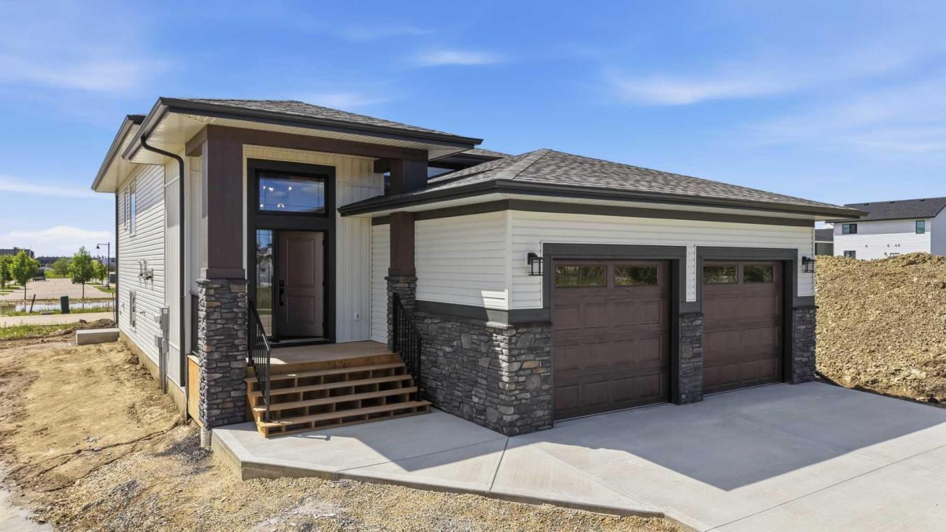 Start fresh in a brand new home by Ross Contracting, where quality cra – image 2