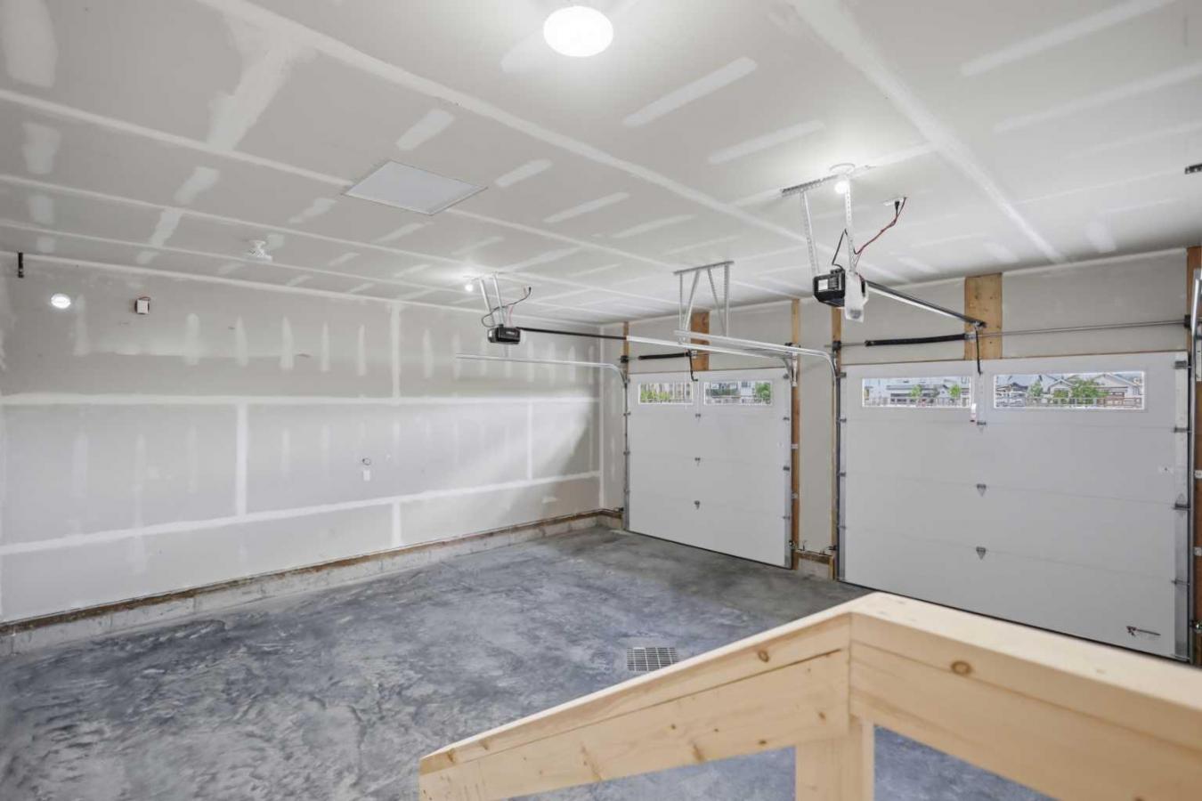 Start fresh in a brand new home by Ross Contracting, where quality cra – image 9