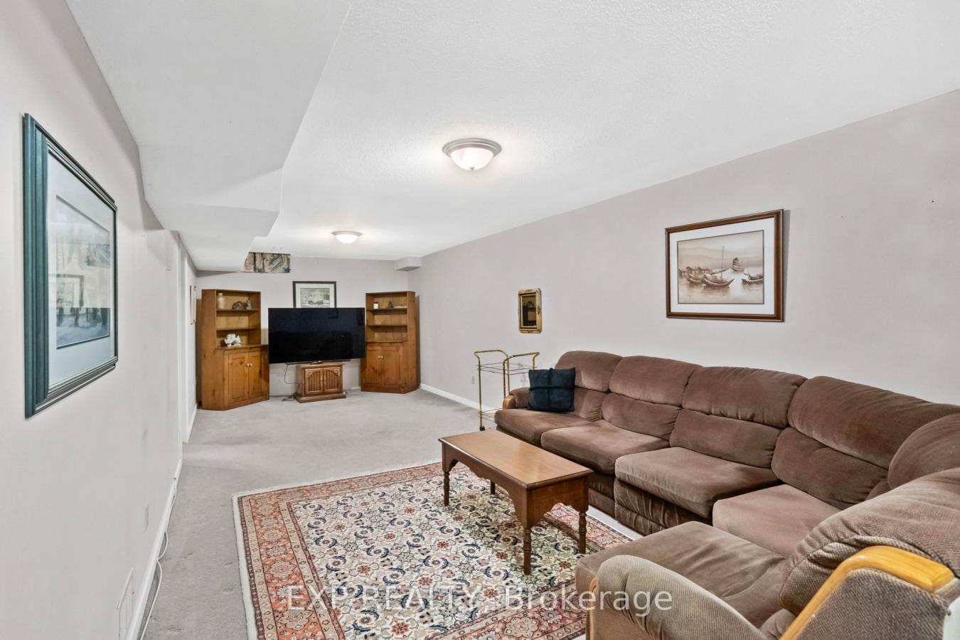 97 Mercer Crescent. A solid 1,042 square foot link detached bungalow o – image 17