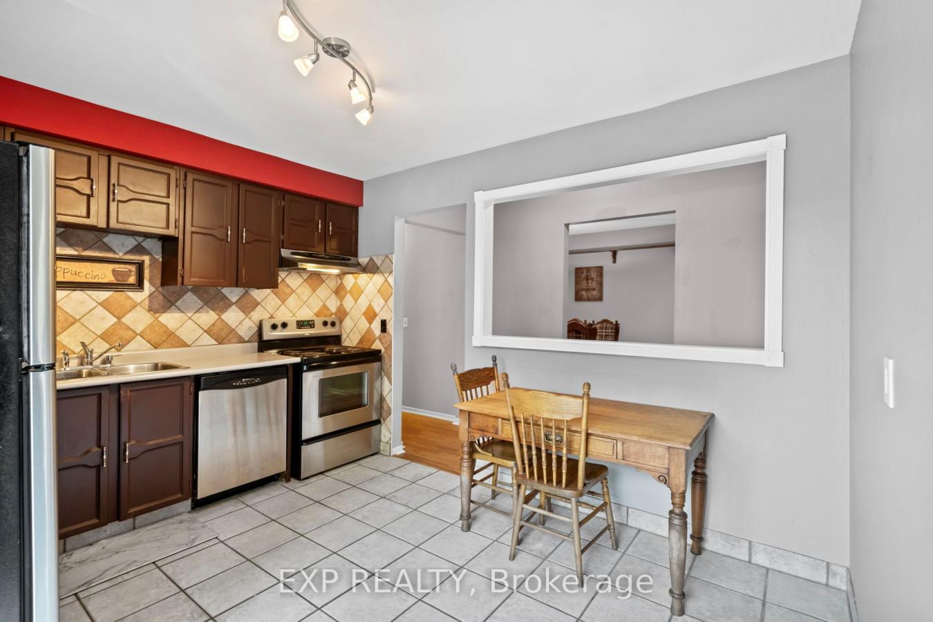 97 Mercer Crescent. A solid 1,042 square foot link detached bungalow o – image 6