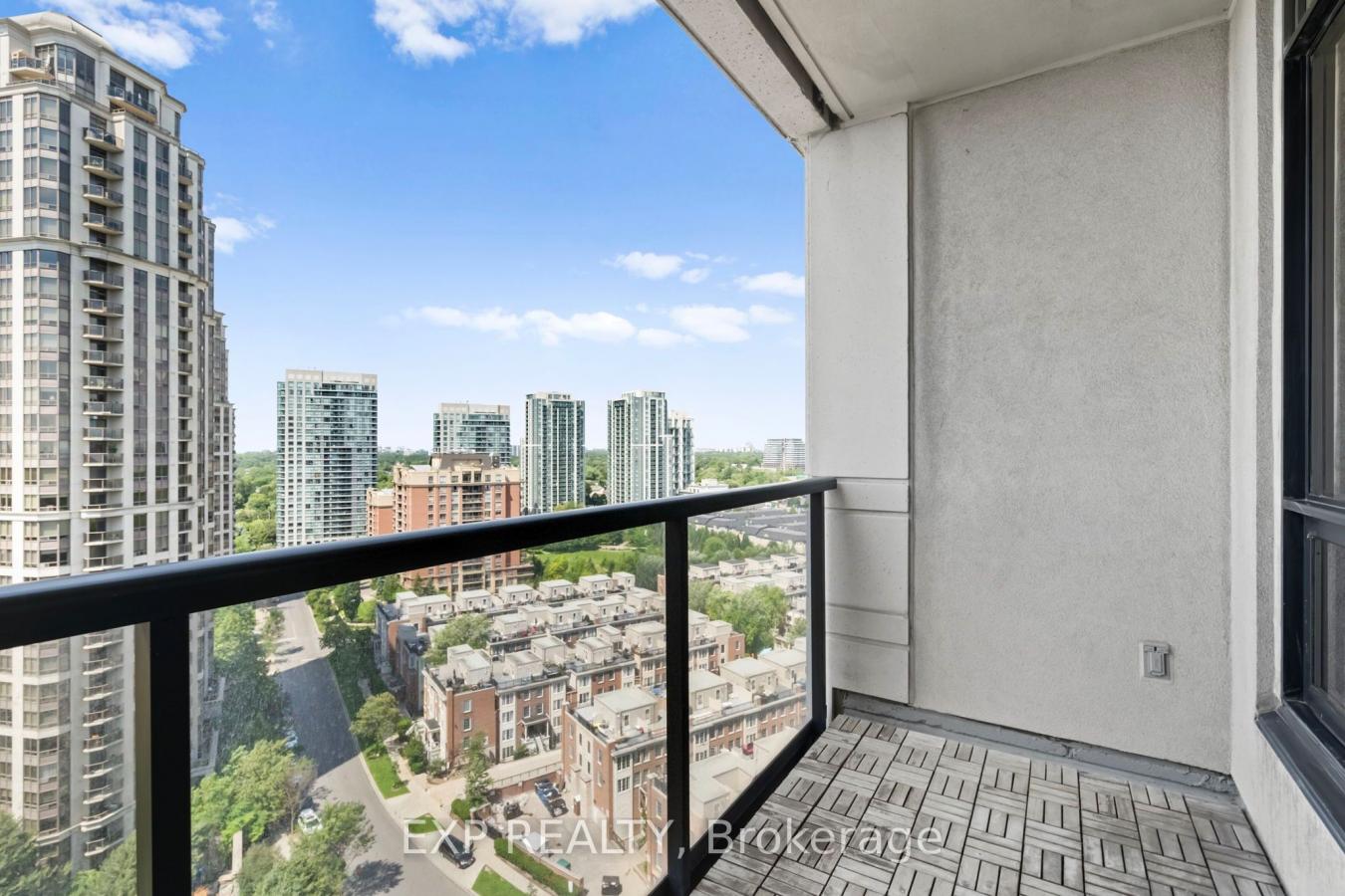 100 Harrison Garden Boulevard, Unit 1702. The Avonshire. A bright 887 – image 11