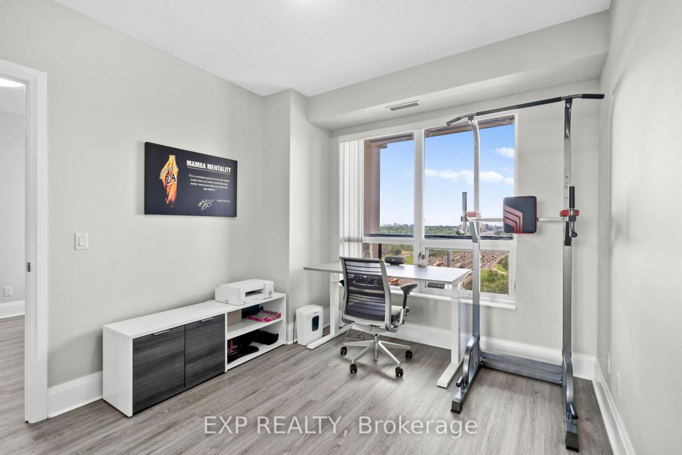 100 Harrison Garden Boulevard, Unit 1702. The Avonshire. A bright 887 – image 15