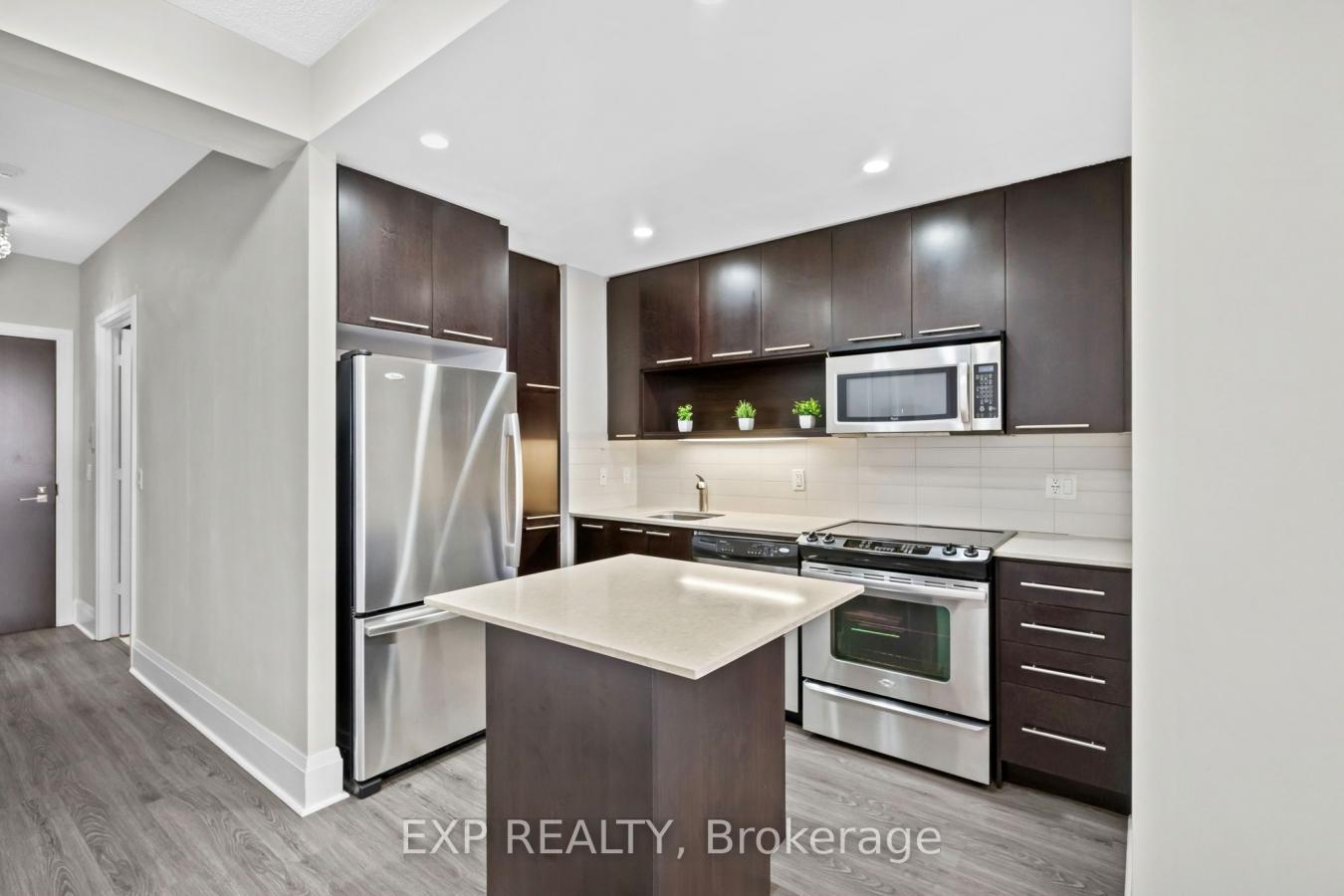 100 Harrison Garden Boulevard, Unit 1702. The Avonshire. A bright 887 – image 3