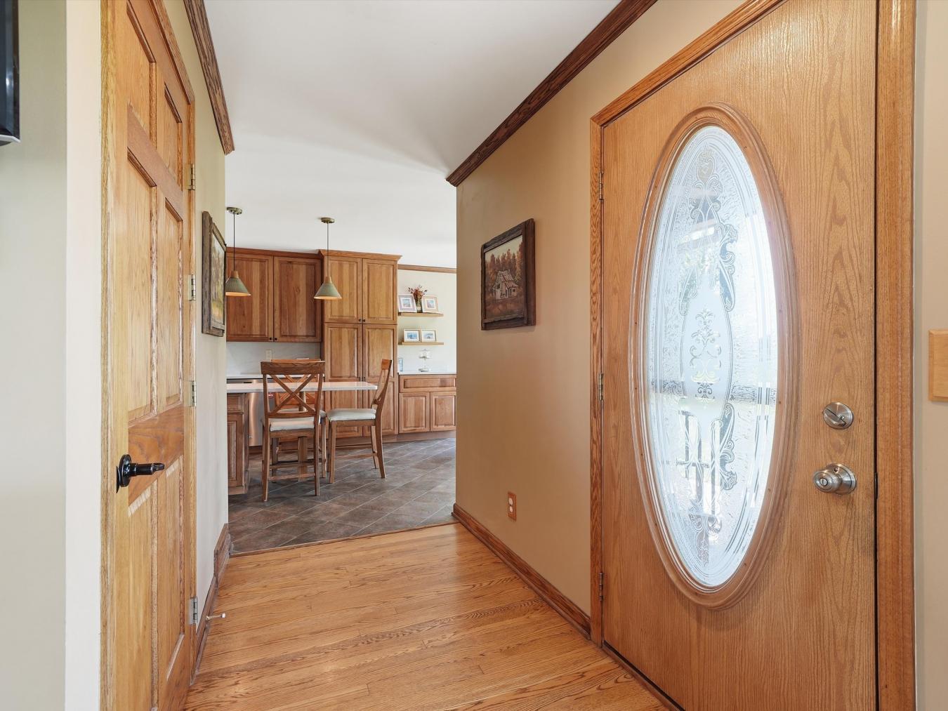Welcome to one of Richmonds most recognizable homes-affectionately kno – image 4