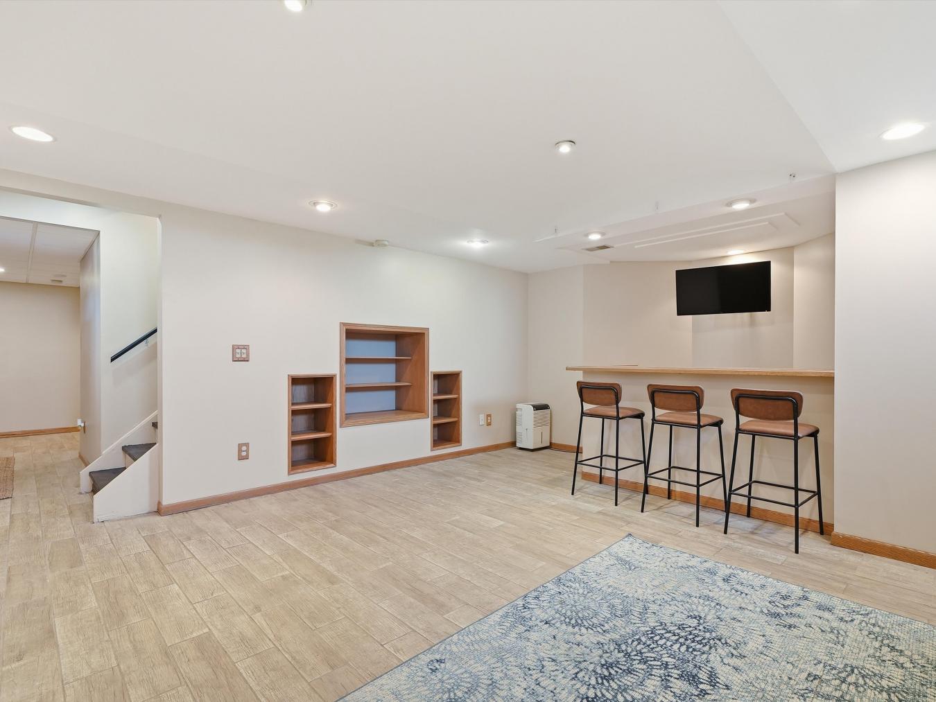 Welcome to one of Richmonds most recognizable homes-affectionately kno – image 19