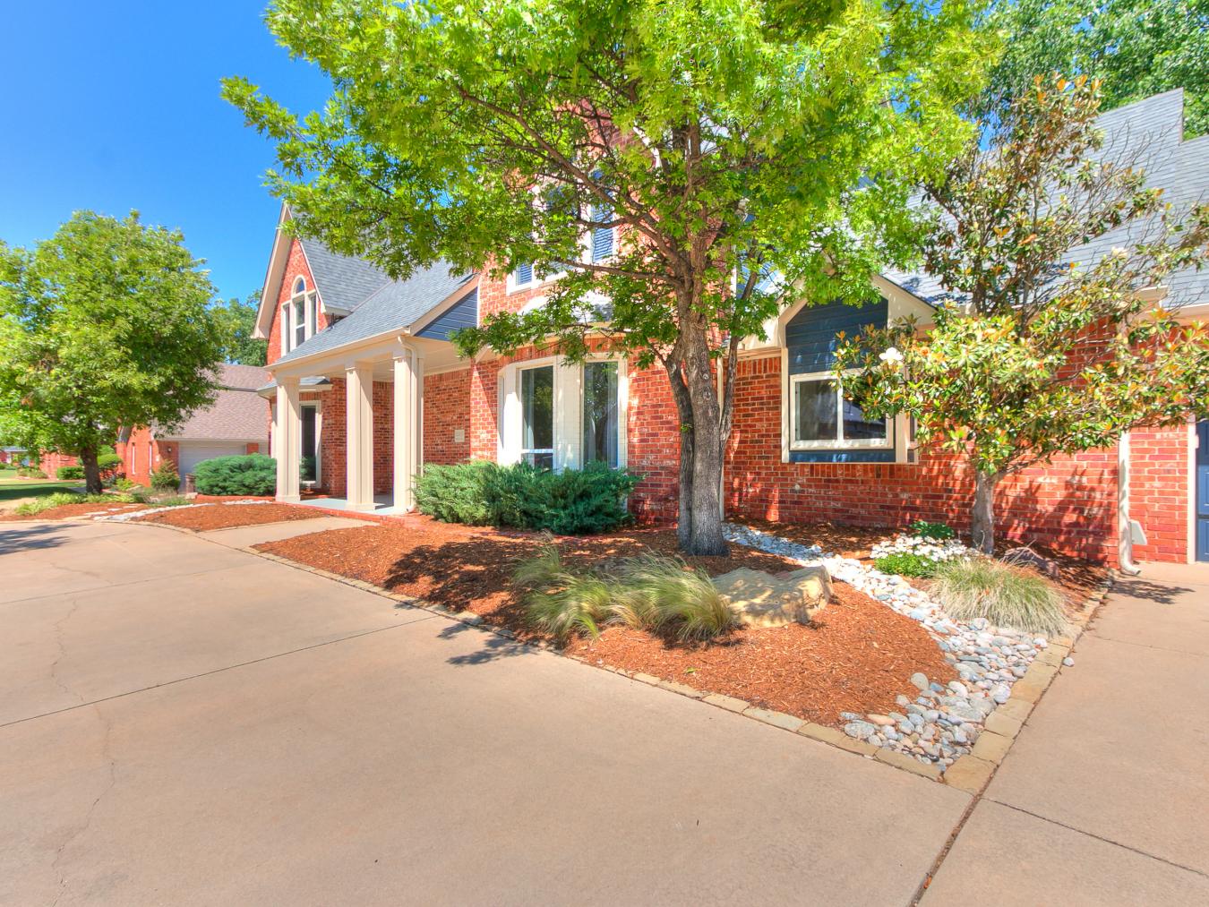 Nestled in the sought-after Blue Stem Lake Addition, this stunning cus – image 5