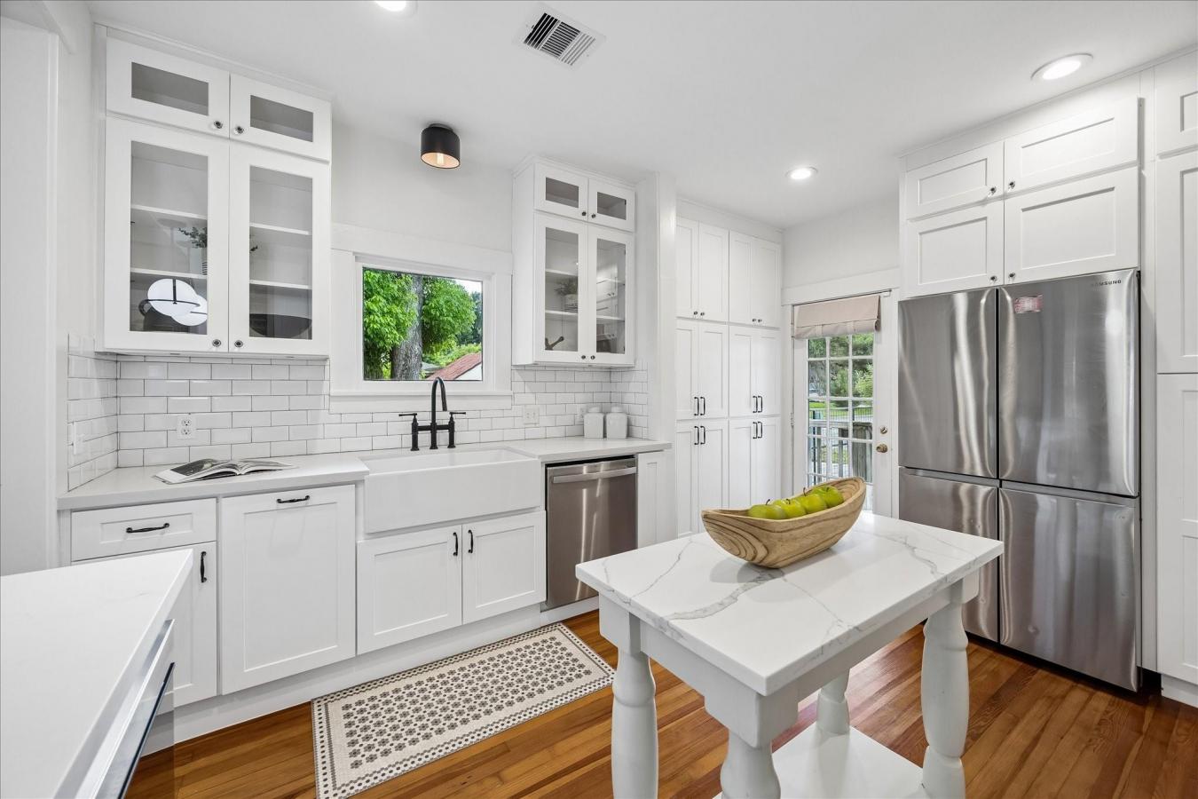 Timeless 1920s Charm in this Beautifully Updated Bungalow on a Fully F – image 17