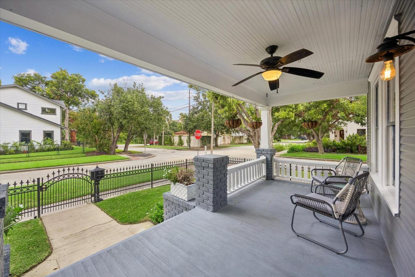 Timeless 1920s Charm in this Beautifully Updated Bungalow on a Fully F – image 7